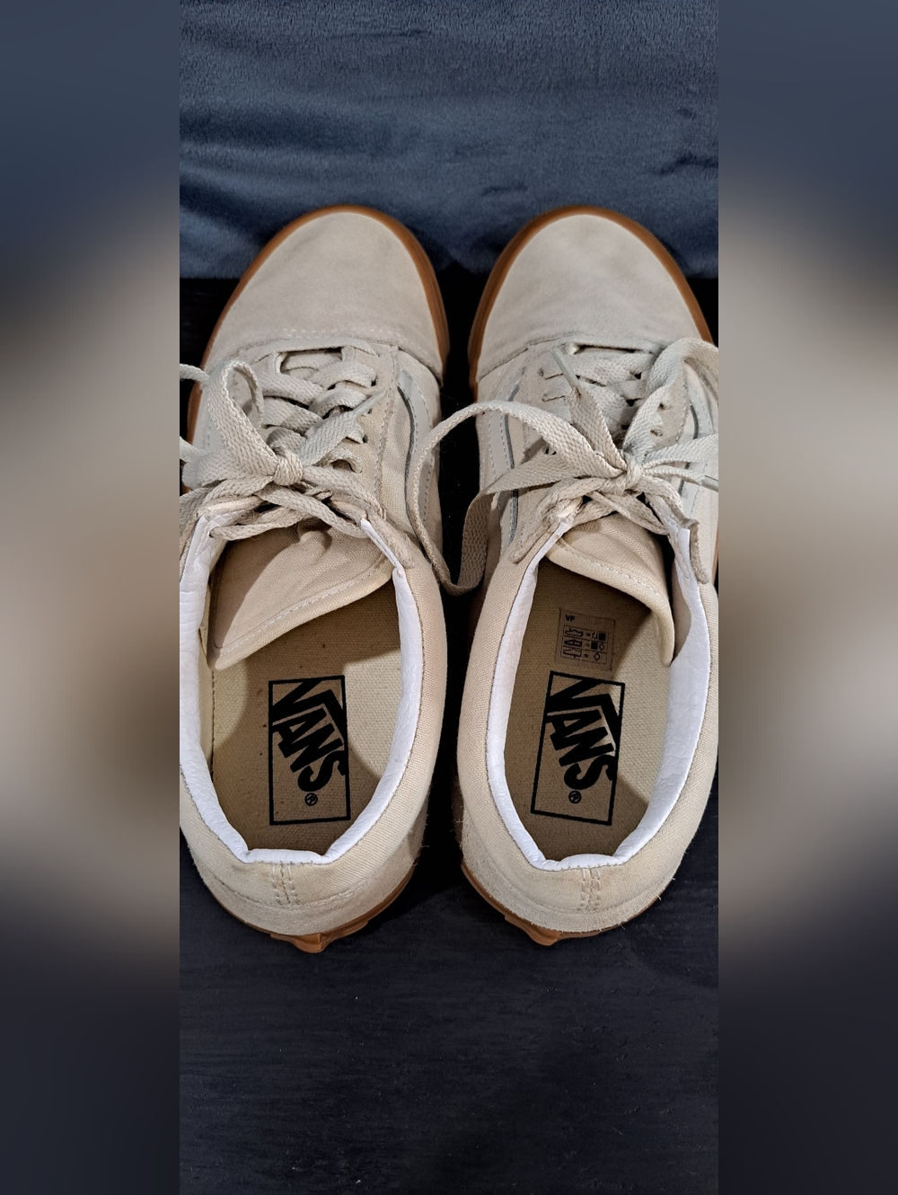 Vans Men's Low-Top Sneakers in Beige with Gum Sole